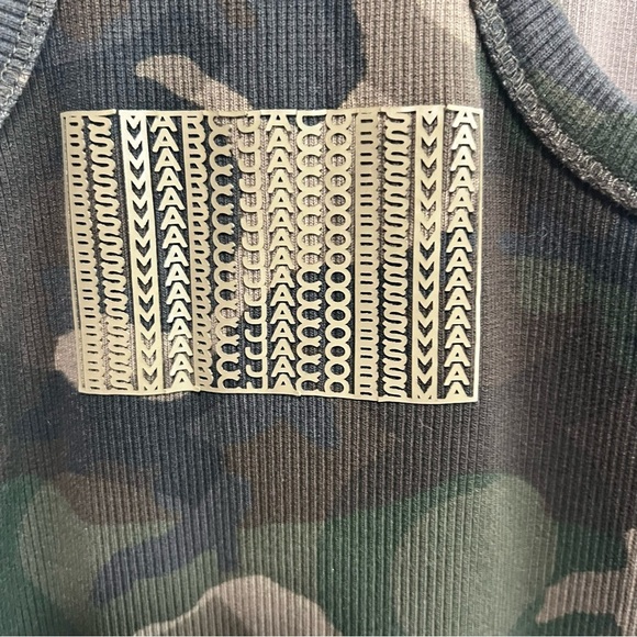 Marc Jacob’s Camo Racer Rib Dress
In Excellent Pre Loved Condition - Picture 4 of 8